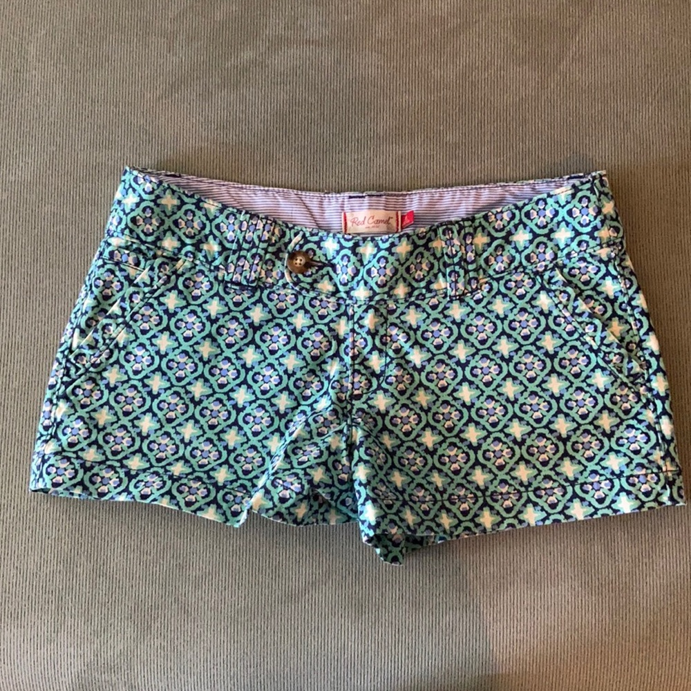 Juniors Red Camel shorts size 5